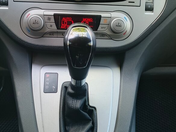 2012 Ford Kuga I, белый, 895000 рублей - вид 9