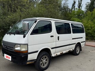 2001 Toyota HiAce H100, белый, 460000 рублей, вид 1