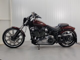 2017 Harley-Davidson Breakout, красный, 1679000 рублей, вид 5