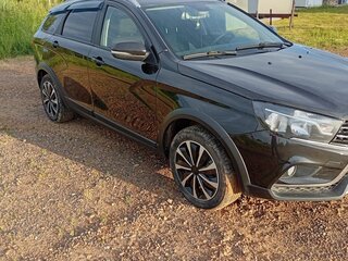2019 Lada (ВАЗ) Vesta SW Cross I, чёрный, 900000 рублей, вид 3