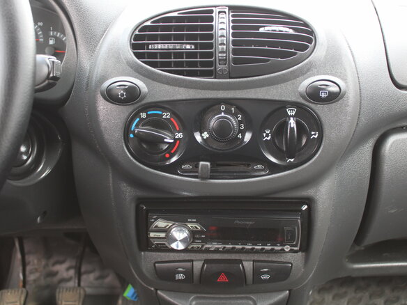 2012 Lada (ВАЗ) Kalina I, белый, 310000 рублей - вид 9