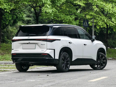 2026 Toyota bZ3X 58.3 kWh, белый, 2950900 рублей, вид 2
