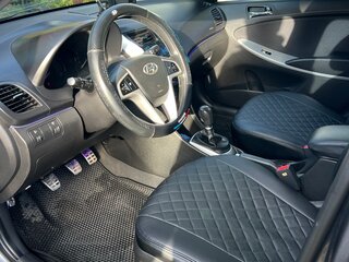 2013 Hyundai Solaris I, серый, 700000 рублей, вид 5