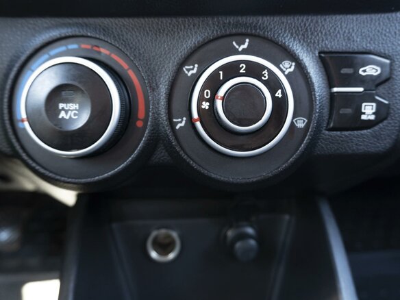 2014 Kia Rio III, белый - вид 12