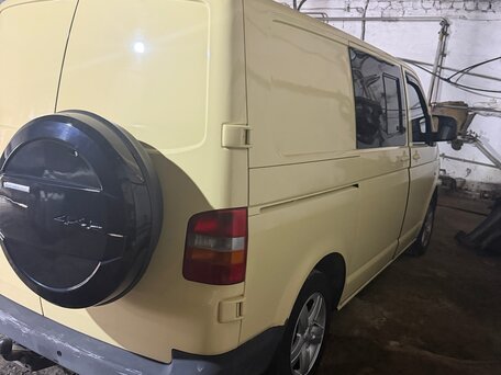 2008 Volkswagen Transporter, бежевый, 2000000 рублей, вид 2