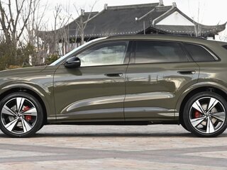 2026 Audi Q5 L III (GU), зелёный, 5900000 рублей, вид 4