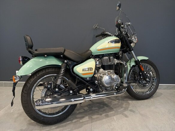 2025 Royal Enfield Meteor, зелёный, 528000 рублей - вид 5