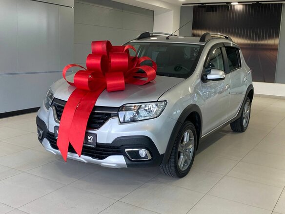 2018 Renault Sandero II Рестайлинг, серебристый, 1167000 рублей
