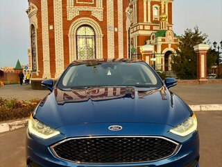2017 Ford Fusion (North America) II Рестайлинг, синий, 1690000 рублей, вид 2