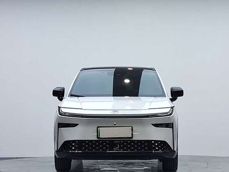 2026 Toyota bZ3X 58.3 kWh, белый, 2400000 рублей, вид 2