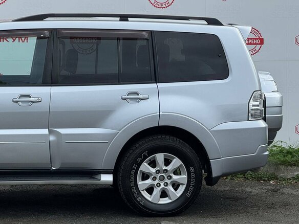2012 Mitsubishi Pajero IV Рестайлинг 1, серебристый, 2299000 рублей - вид 12