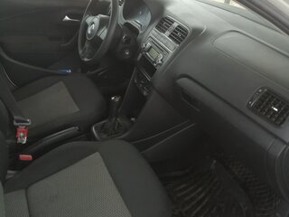 2010 Volkswagen Polo V, белый, 450000 рублей, вид 5