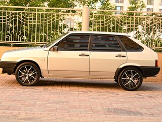2004 Lada (ВАЗ) 21093i, серебристый, 800000 рублей, вид 5