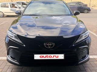 2021 Toyota Camry VIII (XV70) Рестайлинг, чёрный, 2350000 рублей, вид 2