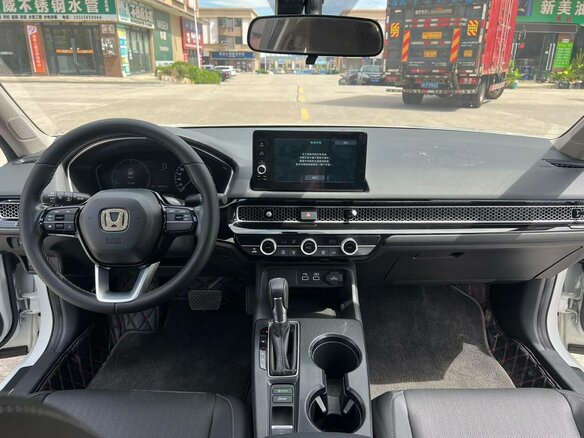 2022 Honda Civic XI, белый - вид 4