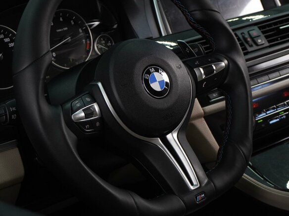 2010 BMW 5 серии 523i VI (F10/F11/F07), чёрный, 1849000 рублей - вид 21