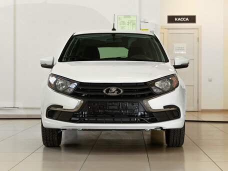 2026 Lada (ВАЗ) Granta I Рестайлинг, белый, 1200000 рублей, вид 2