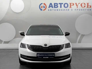 2019 Skoda Octavia III (A7) Рестайлинг, белый, 1899000 рублей, вид 3