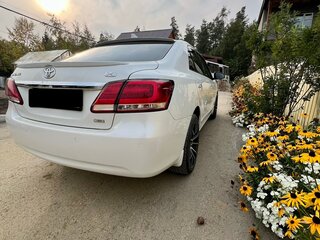 2018 Toyota Premio II (T26) Рестайлинг 2, белый, 1435000 рублей, вид 3