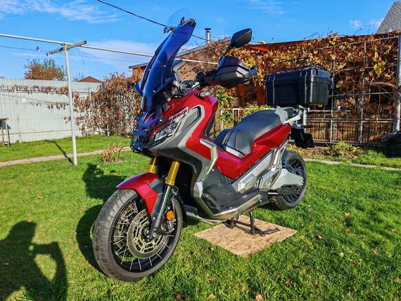 2018 Honda X-ADV, красный, 1100000 рублей - вид 1