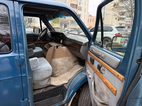 1994 Dodge RAM Van III, зелёный, 790000 рублей - вид 13