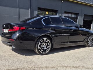 2022 BMW 5 серии 530i xDrive VII (G30/G31/G38) Рестайлинг, чёрный, 5850000 рублей, вид 5