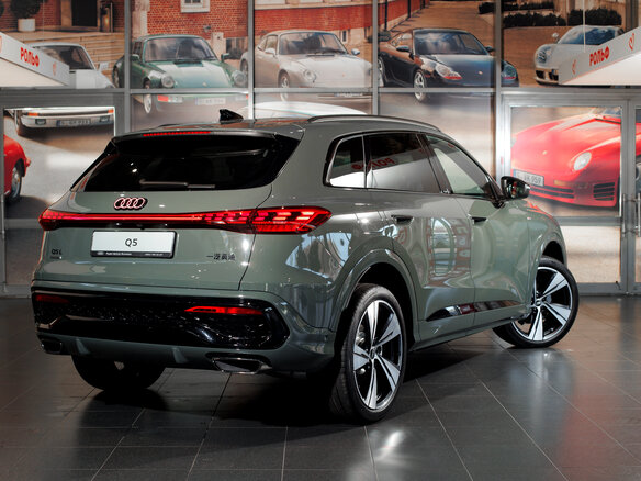 2026 Audi Q5 L III (GU), чёрный, 6850000 рублей - вид 4