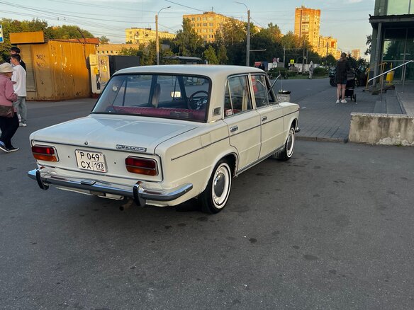 1973 Lada (ВАЗ) 2103, белый - вид 14