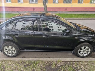 2012 Volkswagen Polo V, чёрный, 800000 рублей, вид 3