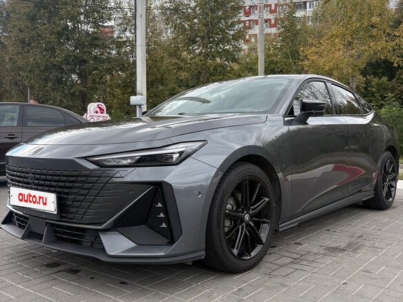 2023 Changan UNI-V I, серый, 2275000 рублей - вид 2