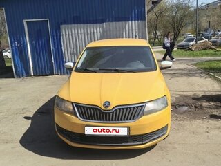 2018 Skoda Rapid I Рестайлинг, жёлтый, 680000 рублей, вид 1