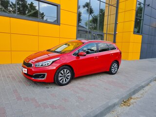 2017 Kia Ceed II Рестайлинг, красный, 1700000 рублей, вид 2