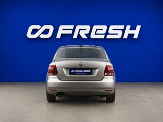 2018 Volkswagen Polo V Рестайлинг, серебристый, 1077077 рублей, вид 4