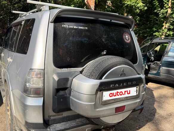 2007 Mitsubishi Pajero IV, серый, 800000 рублей - вид 2