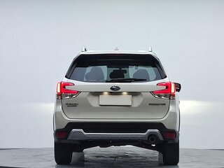 2023 Subaru Forester V Рестайлинг, белый, 3056095 рублей, вид 4