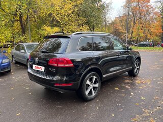 2012 Volkswagen Touareg II, чёрный, 2550000 рублей, вид 5