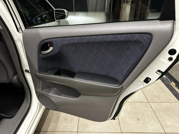 2009 Honda Stream II Рестайлинг, белый, 1290000 рублей - вид 15