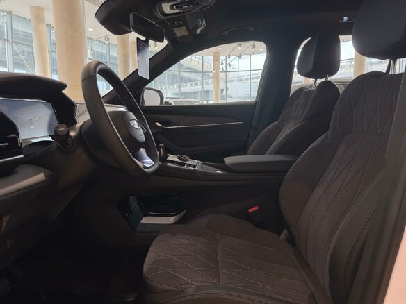 2026 Geely Monjaro I Рестайлинг, белый, 4599990 рублей - вид 9