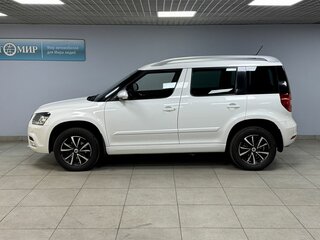 2017 Skoda Yeti I Рестайлинг, белый, 1310000 рублей, вид 4