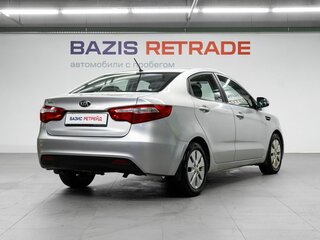 2013 Kia Rio 5-speed III, серебристый, 839000 рублей, вид 5