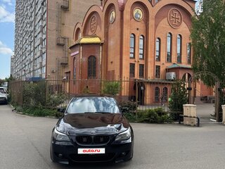 2005 BMW 5 серии 525i V (E60/E61), чёрный, 1050000 рублей, вид 3
