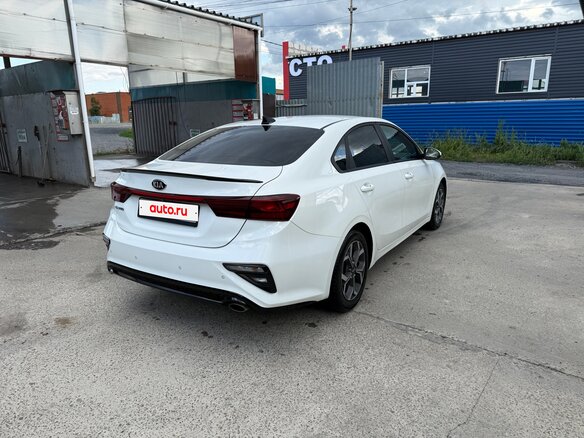 2018 Kia Cerato IV, белый, 1390000 рублей - вид 5
