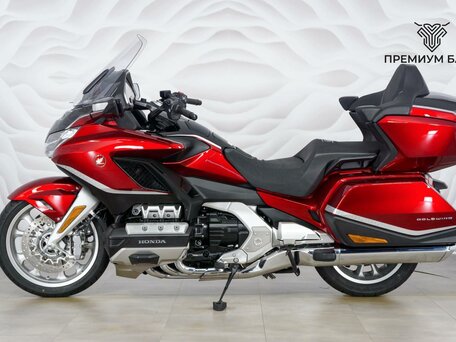 2021 Honda GL 1800 Gold Wing, красный, 2327000 рублей, вид 2