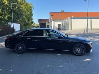 2026 Mercedes-Benz Maybach S-Класс 580 II (Z223) Рестайлинг, чёрный, 41700000 рублей, вид 3
