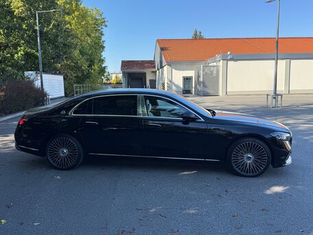 2026 Mercedes-Benz Maybach S-Класс 580 II (Z223) Рестайлинг, чёрный, 41700000 рублей, вид 3