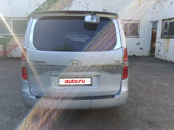 2008 Hyundai Grand Starex I, серый, 950000 рублей - вид 2