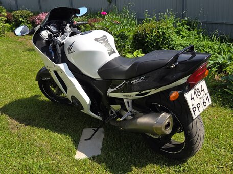 2001 Honda CBR 1100 XX, белый, 355000 рублей, вид 5