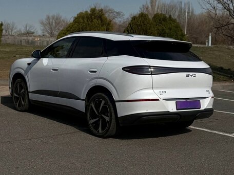 2025 BYD Sea Lion 06 DM-i 26.6 kWh, белый, 3600000 рублей, вид 2