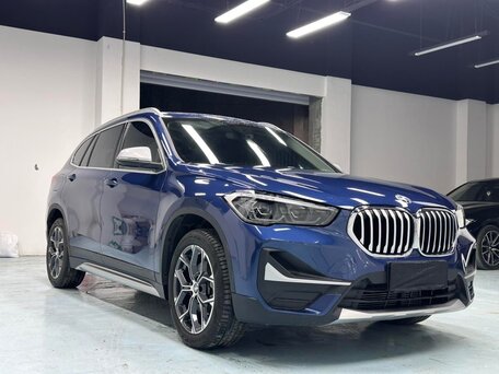 2022 BMW X1 Long 20Li sDrive II (F48) Рестайлинг, синий, 1932900 рублей, вид 4