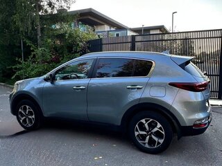2020 Kia Sportage IV Рестайлинг, серебристый, 2190000 рублей, вид 3